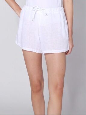 ASTRID White Linen Shorts -